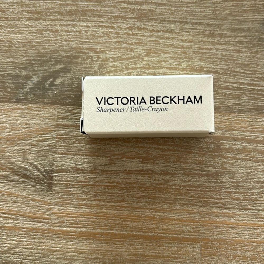 Victoria Beckham sharpener for eye & lip pencils